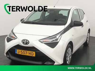 Wit Occasion 2020 Toyota Aygo Hatchback | € 9.945 (Eerlijke prijs)