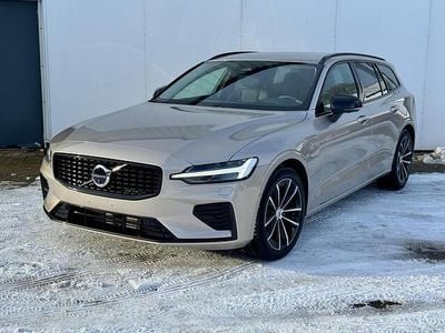 Zilver (metallic) Occasion 2025 Volvo V60 Plus Stationwagen | € 44.900 (Eerlijke prijs)