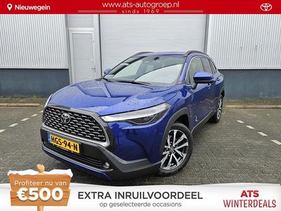Blauw, metallic lak Occasion 2025 Toyota Corolla Cross Style SUV | € 38.500 (Iets duurder)