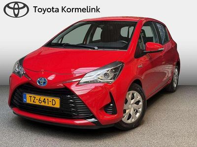 Occasion Toyota Yaris Hybrid Active 101 PK (74 kW) 2018 Rood Hatchback