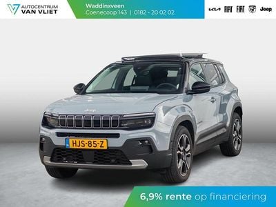 Storm grey met volcano dak Occasion 2025 Jeep Avenger EV Summit SUV | € 35.689