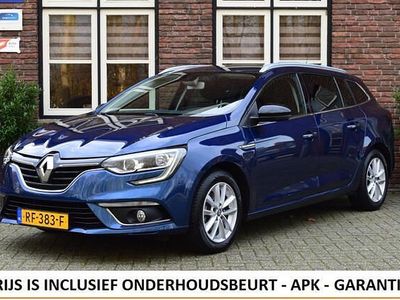 Blauw Gebruikt 2017 Renault Mégane GrandTour LIMITED Stationwagen | € 9.449 (Eerlijke prijs)