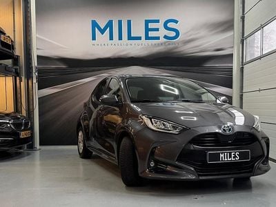 Occasion Toyota Yaris Hybrid Active 92 PK (67 kW) 2021 Grijs Hatchback