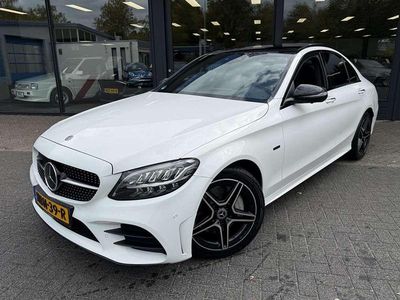 Wit Gebruikt 2020 Mercedes C300e AMG Sedan | € 30.950