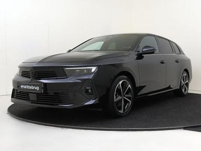 Zwart Gebruikt 2024 Opel Astra Stationwagen | € 25.925 (Goede deal)