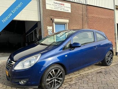 tweedehands Opel Corsa 1.2-16V Edition