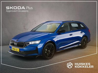 Blauw Occasion 2025 Skoda Octavia Business Line Stationwagen | € 36.900 (Duur)