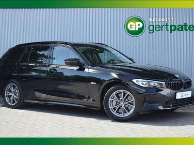 BMW 330e