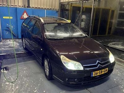 Rood Gebruikt 2005 Citroën C5 Exclusive Stationwagen | € 1.900 (Eerlijke prijs)
