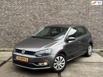 Grijs Gebruikt 2017 VW Polo Comfortline Hatchback | € 10.450 (Goede deal)