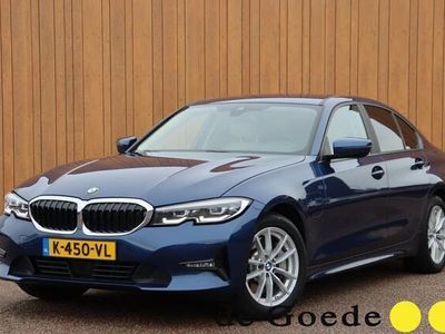 BMW 330e