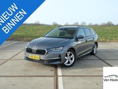 Occasion Skoda Octavia 116 PK (85 kW) 2024 Grijs Stationwagen