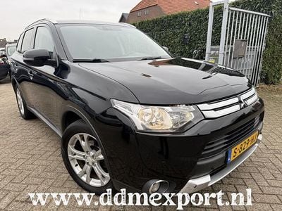 Zwart Gebruikt 2015 Mitsubishi Outlander Instyle SUV | € 7.999 (Super prijs)