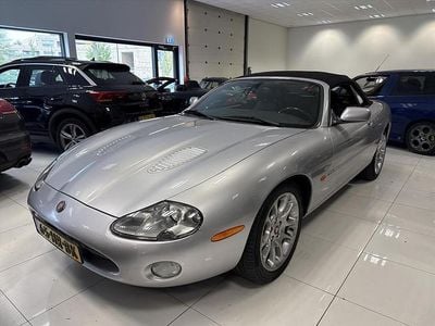 Occasion Jaguar XKR Supercharged 363 PK (266 kW) 2001 Grijs (metallic) Cabriolet