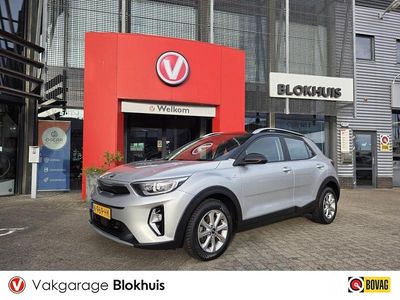Grijs Occasion 2021 Kia Stonic SUV | € 15.445 (Eerlijke prijs)