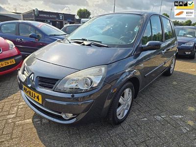 Grijs Gebruikt 2008 Renault Scénic II MPV | € 5.999