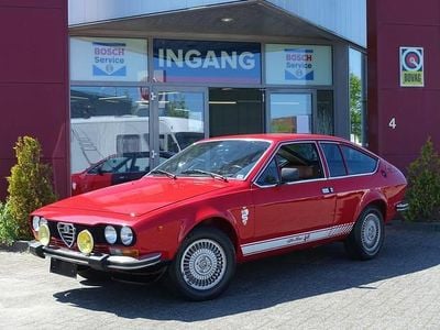 Rood Gebruikt 1976 Alfa Romeo Alfetta GT/GTV Coupé | € 20.750