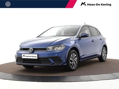 Blauw Gebruikt 2023 VW Polo Life Hatchback | € 18.440 (Goede deal)