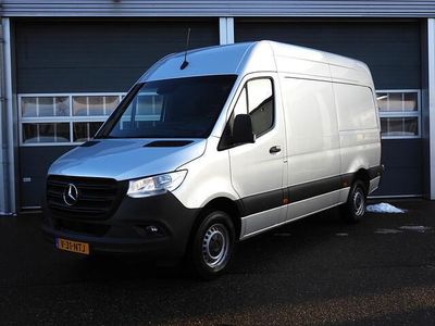Zilver Occasion 2021 Mercedes Sprinter Van | € 29.950 (Goede deal)