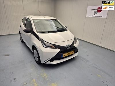 Wit Occasion 2017 Toyota Aygo Hatchback | € 7.740 (Eerlijke prijs)