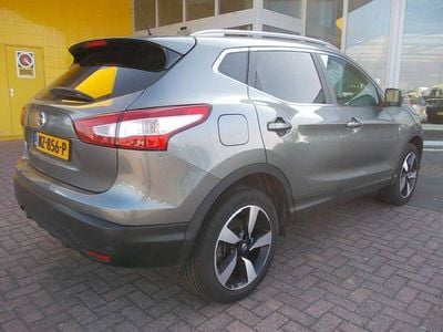Grijs Occasion 2017 Nissan Qashqai SUV | € 19.450 (Duur)