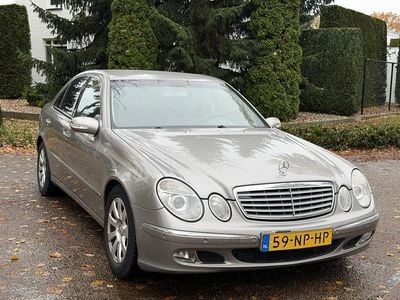 Mercedes E200