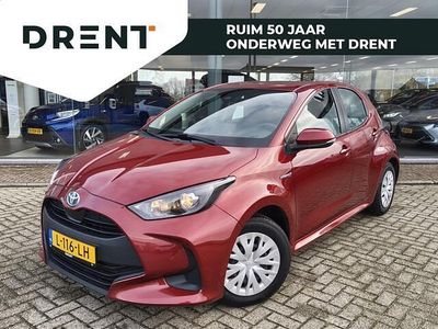 Rood Gebruikt 2021 Toyota Yaris Active Hatchback | € 18.595 (Eerlijke prijs)