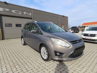 Beige Gebruikt 2012 Ford C-MAX Titanium MPV | € 3.100