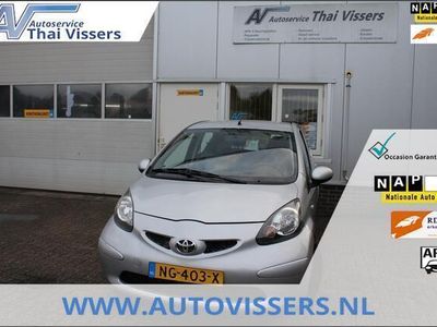 Grijs Gebruikt 2007 Toyota Aygo Hatchback | € 3.950 (Eerlijke prijs)