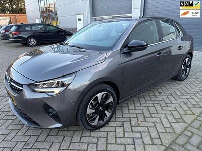 Grijs Gebruikt 2020 Opel Corsa-e Elegance Hatchback | € 11.995 (Goede deal)