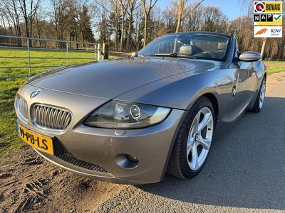 Grijs Gebruikt 2004 BMW Z4 Cabriolet | € 12.950 (Iets duurder)