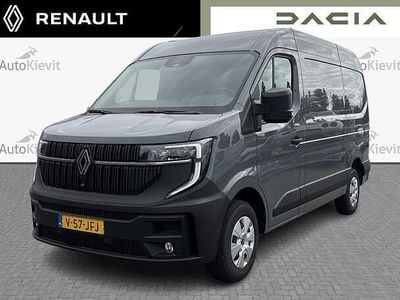 Grijs Gebruikt 2024 Renault Master Van | € 31.950 (Goede deal)