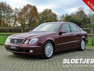 Rood Occasion 2002 Mercedes E500 Elegance Sedan | € 24.900