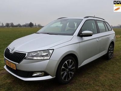 Grijs Occasion 2021 Skoda Fabia Business Line Stationwagen | € 9.250 (Goede deal)