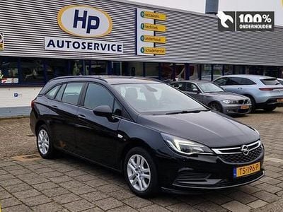 Zwart Gebruikt 2018 Opel Astra Edition Stationwagen | € 11.500 (Eerlijke prijs)