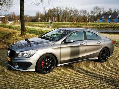 Grijs Occasion 2014 Mercedes CLA180 Edition 1 Sedan | € 20.995 (Duur)