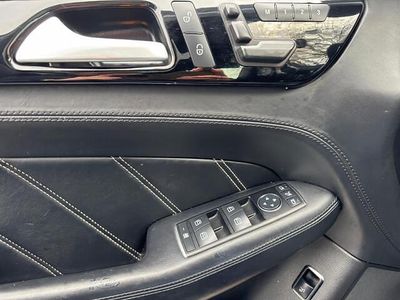 Grijs Gebruikt 2013 Mercedes ML63 AMG AMG SUV | € 27.950