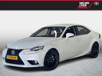 Lexus IS300h
