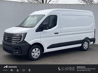 Nissan Interstar