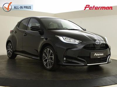 Zwart Gebruikt 2021 Toyota Yaris Executive Hatchback | € 23.399 (Eerlijke prijs)