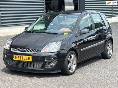 Occasion Ford Fiesta 75 PK (55 kW) 2006 Zwart Hatchback