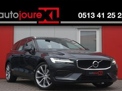 tweedehands Volvo V60 2.0 T4 Momentum Pro | Leder | Camera | 19' Inch |