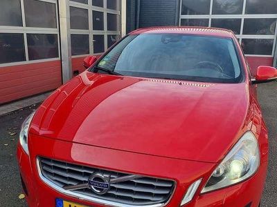 Rood Gebruikt 2012 Volvo V60 Kinetic Stationwagen | € 4.500 (Eerlijke prijs)