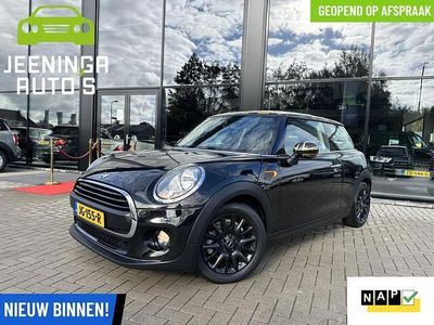 Zwart Gebruikt 2016 Mini ONE Hatchback | € 9.500 (Eerlijke prijs)