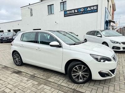 Wit Gebruikt 2017 Peugeot 308 Allure Sedan | € 8.950 (Super prijs)