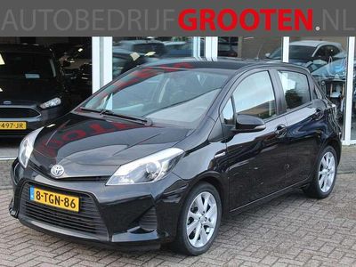 Zwart Occasion 2014 Toyota Yaris Hybrid Hatchback | € 11.888 (Eerlijke prijs)