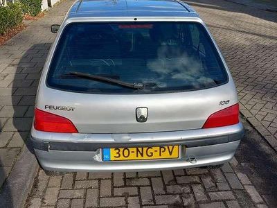 Peugeot 106