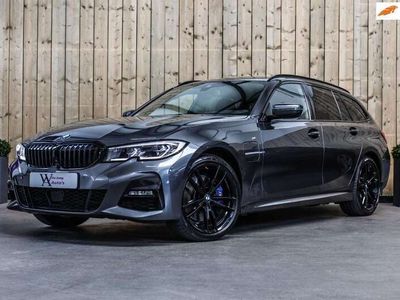 BMW 330e