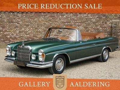 Groen Gebruikt 1964 Mercedes W111 SE | € 159.950
