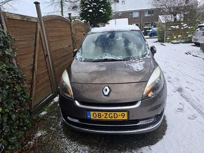 Bruin Gebruikt 2012 Renault Scénic Privilege MPV | € 6.000 (Iets duurder)